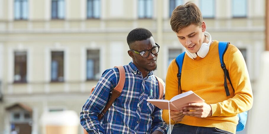 How to Build a Strong Student Profile for College Admissions
