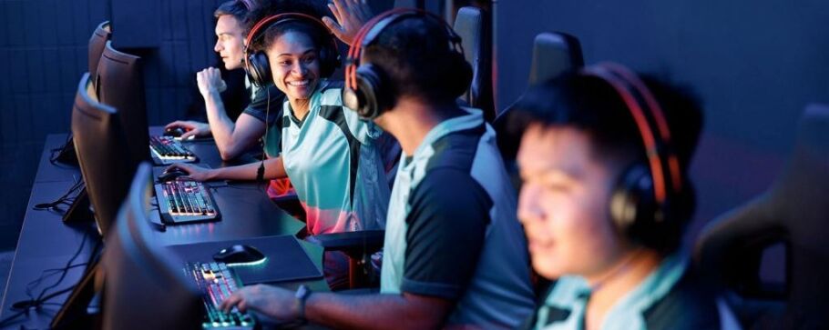 Students collaborate in esports, showcasing teamwork and strategic thinking skills.