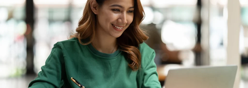 IvyWise Undergraduate Business School Essay Tips from a Former Admissions Officer