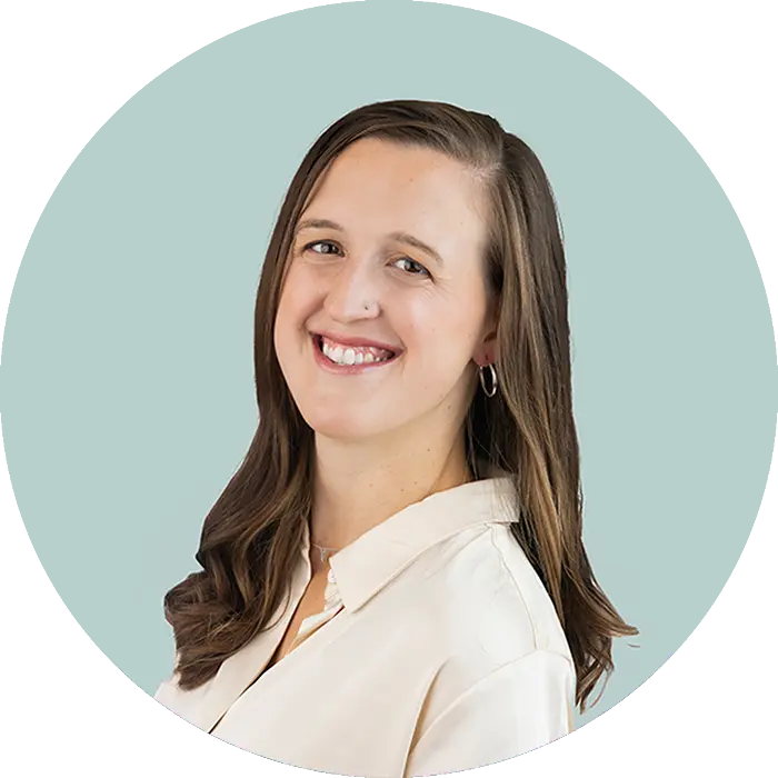 Alecia, Master College Admissions Counselor