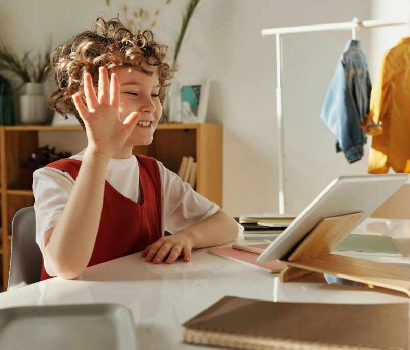 Student participating in an online education course
