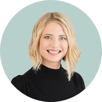 Victoria, Premier College Admissions Counselor