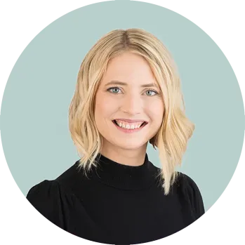 Victoria, Premier College Admissions Counselor