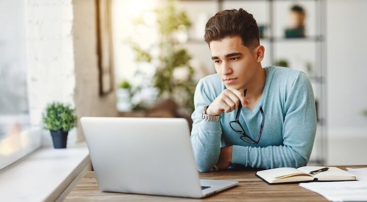Student Looking at Majors