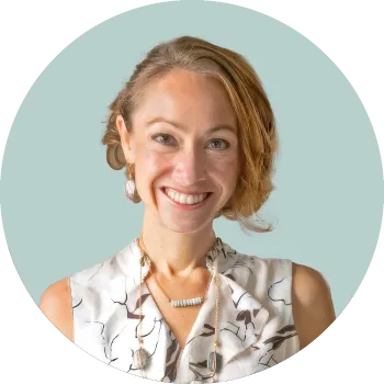 Niki, Premier College Admissions Counselor