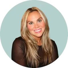 Caroline Santolli, Social Media Manager
